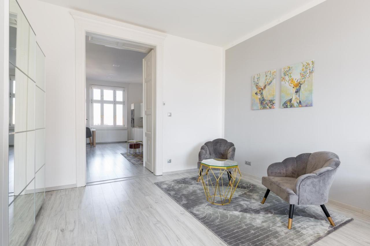 Designer Apartment On The Budapest Broadway With 2Br And Ac Esterno foto